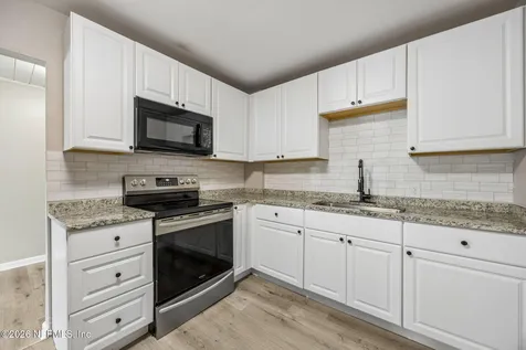 173 W Mciver Avenue Macclenny FL 32063