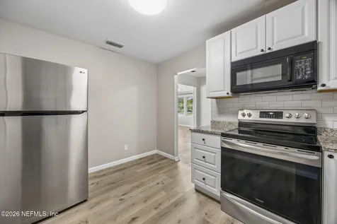 173 W Mciver Avenue Macclenny FL 32063