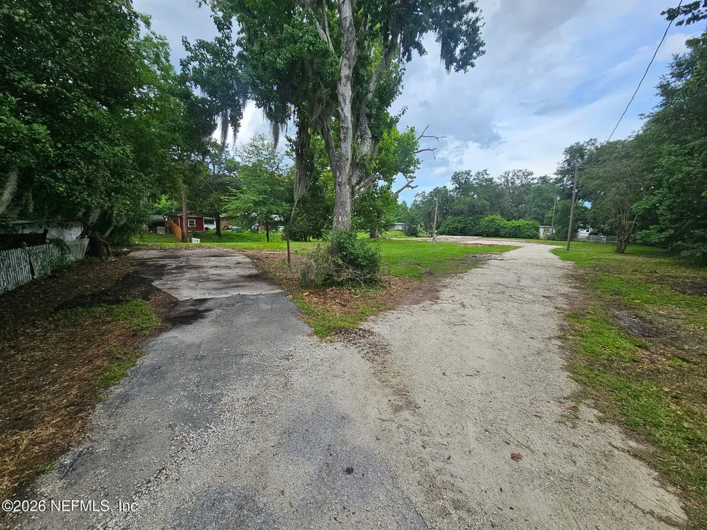 590 Palmetto Bluff Road Palatka FL 32177
