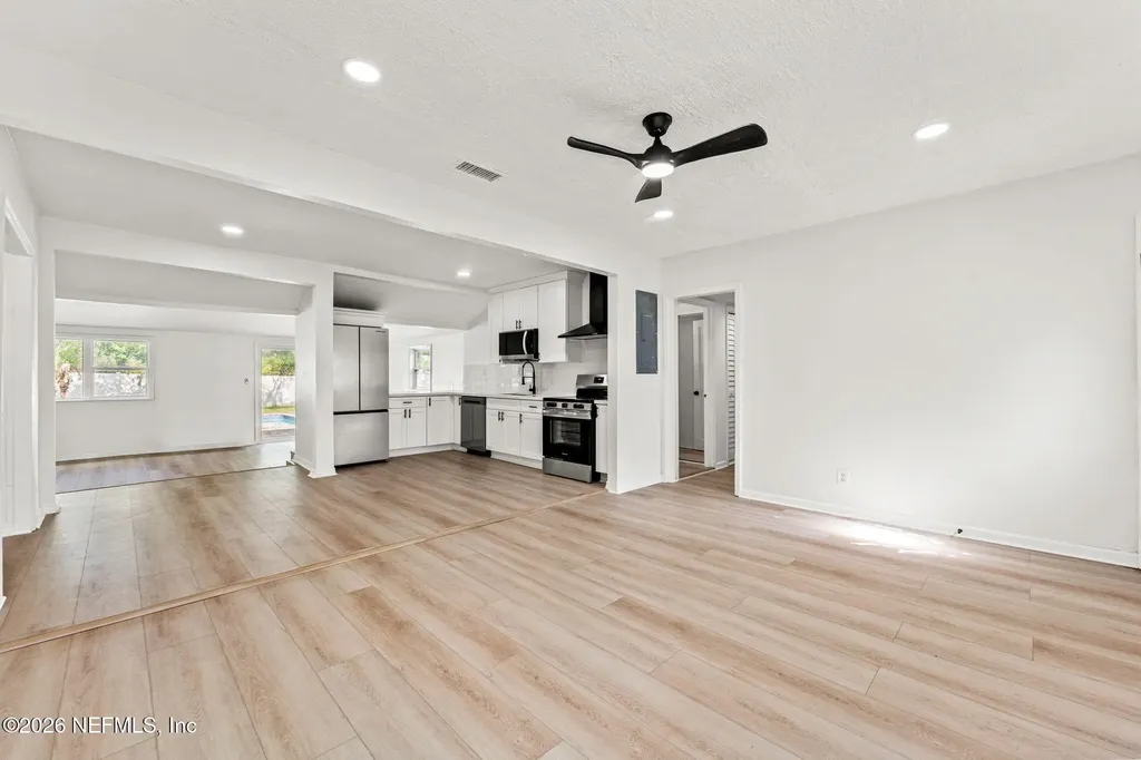 9768 S Jupiter Court S Jacksonville FL 32246