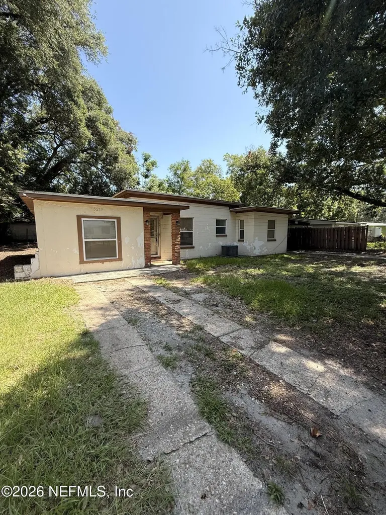 5219 Anchor Avenue Jacksonville FL 32244