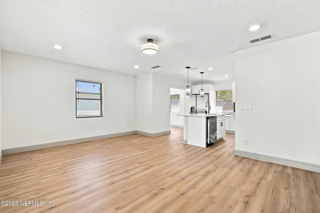 8956 5th Avenue Jacksonville FL 32208