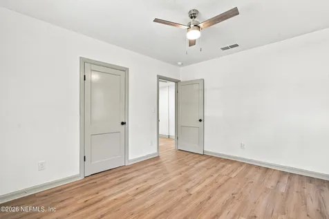 8956 5th Avenue Jacksonville FL 32208