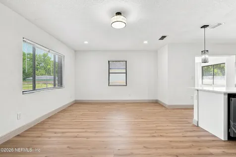 8956 5th Avenue Jacksonville FL 32208