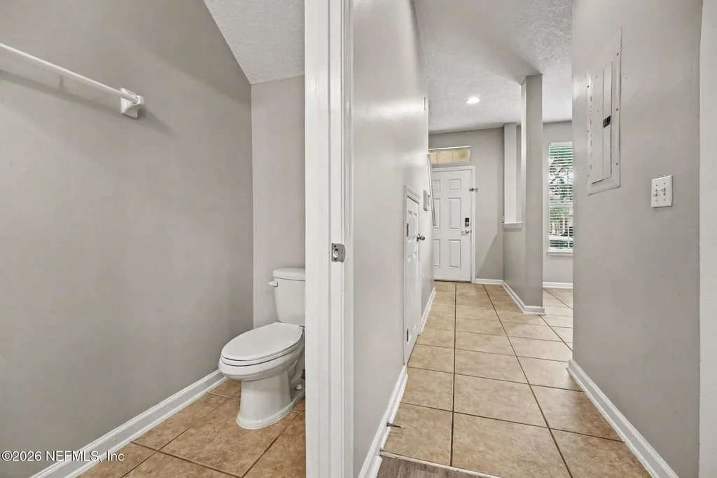 1517 Fieldview Drive Jacksonville FL 32225