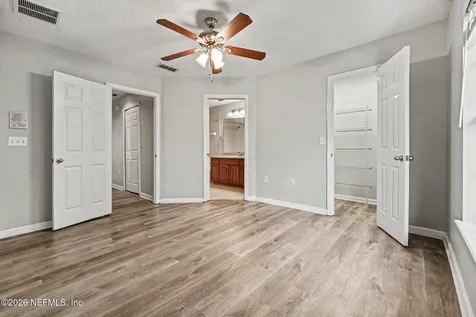 1517 Fieldview Drive Jacksonville FL 32225