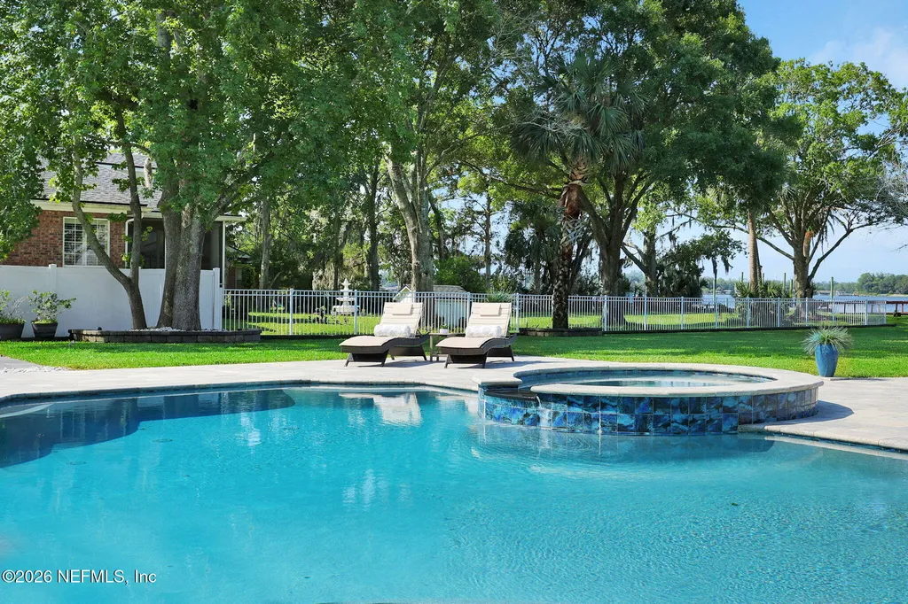 580 Broward Road Jacksonville FL 32218