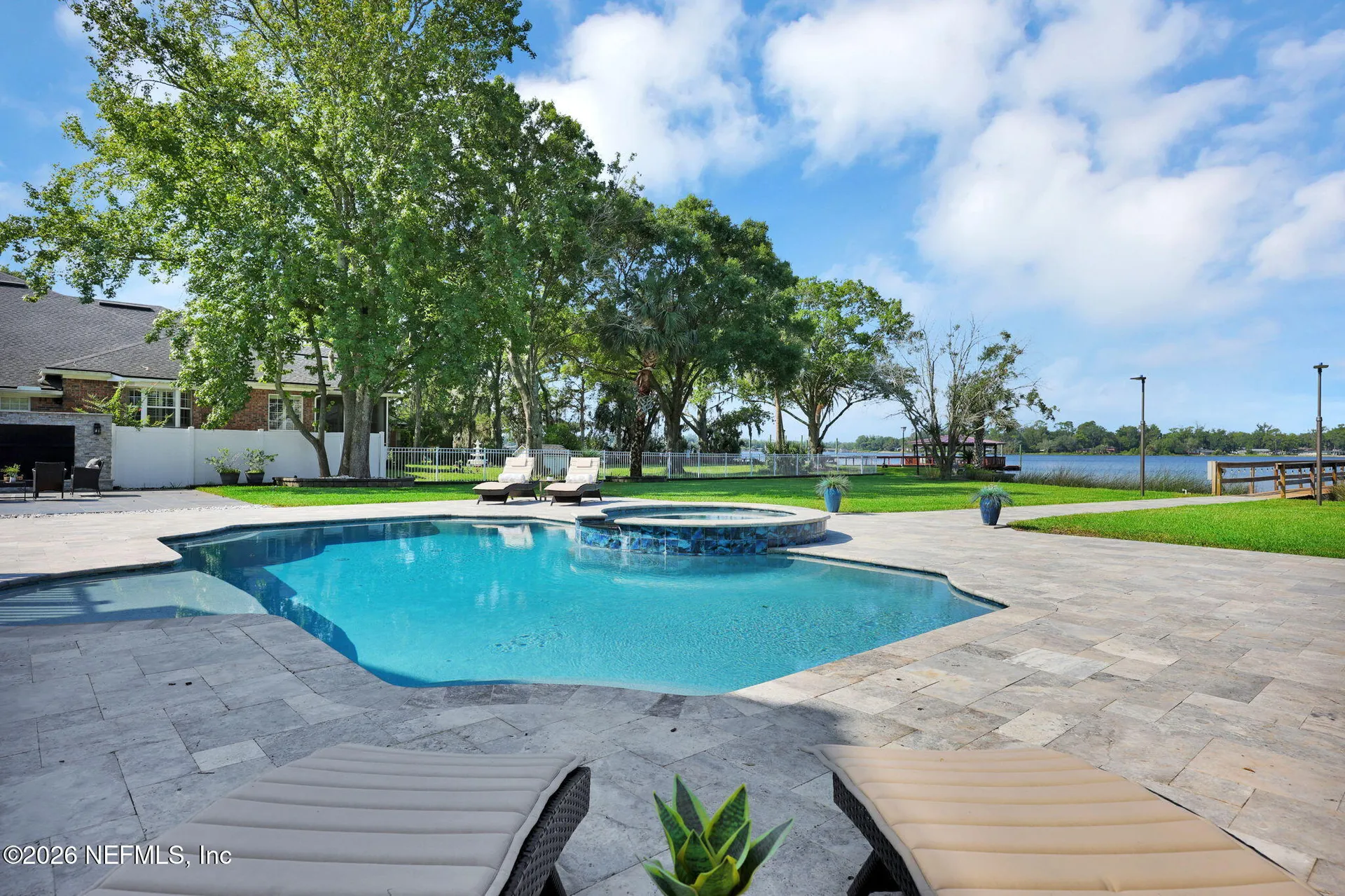 580 Broward Road Jacksonville FL 32218