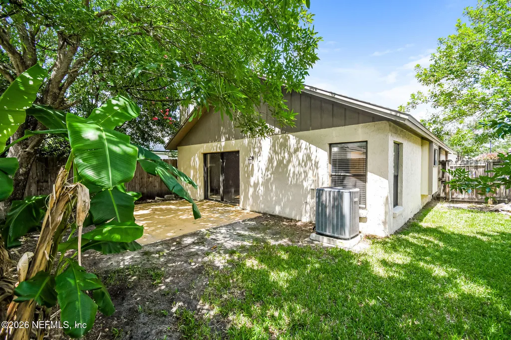 3846 Union Pacific Drive E Jacksonville FL 32246