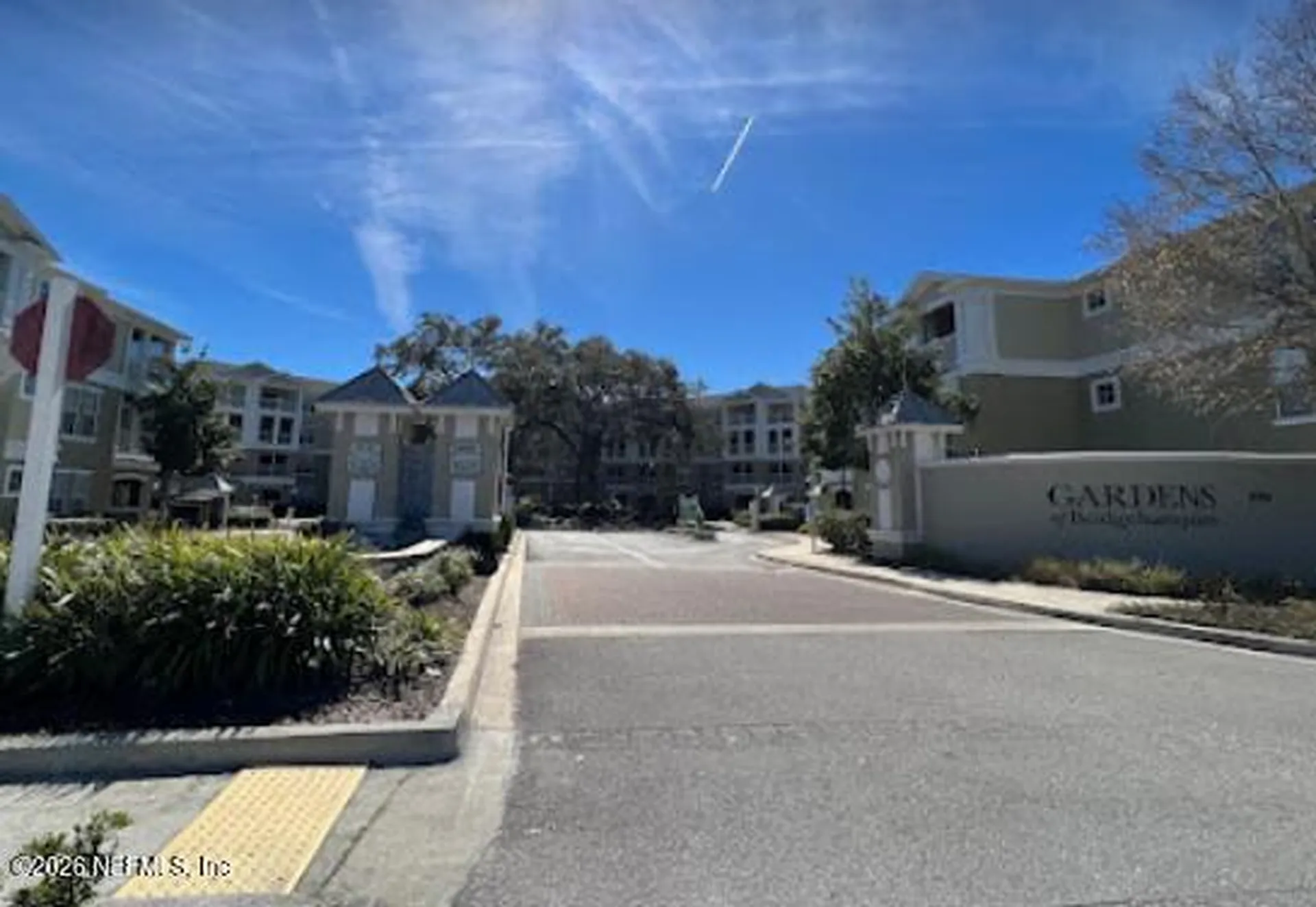 8290 Gate Parkway W Jacksonville FL 32216