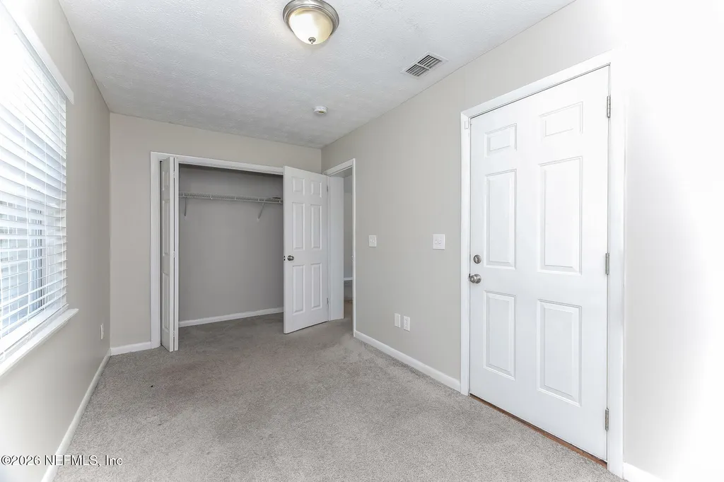 8251 Vermanth Road Jacksonville FL 32211