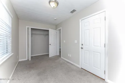8251 Vermanth Road Jacksonville FL 32211