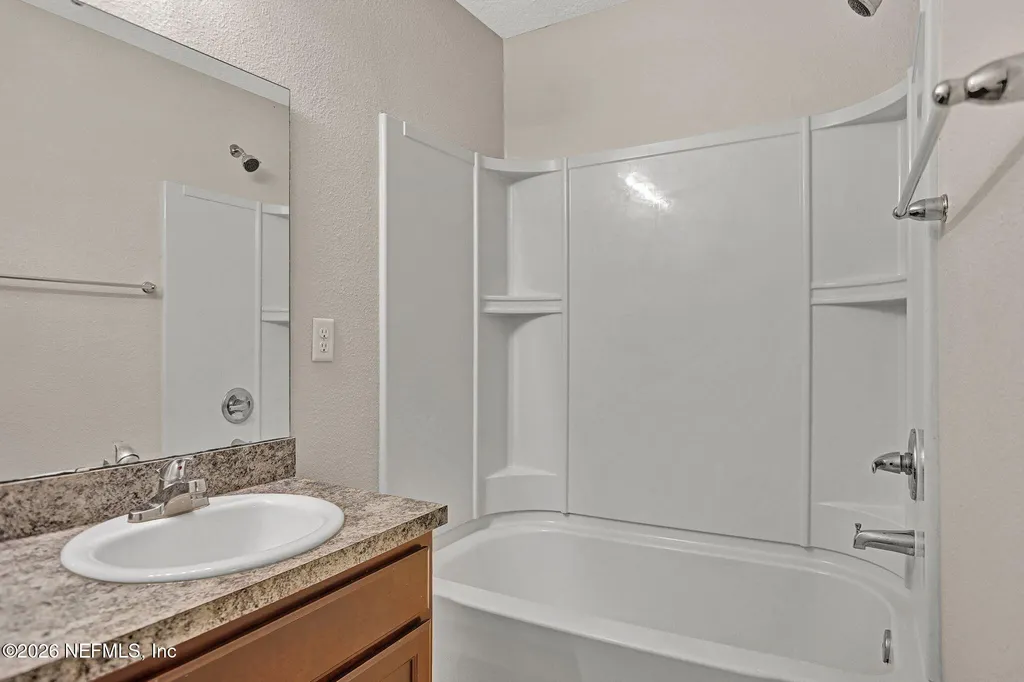 3888 Bolt Avenue Jacksonville FL 32207
