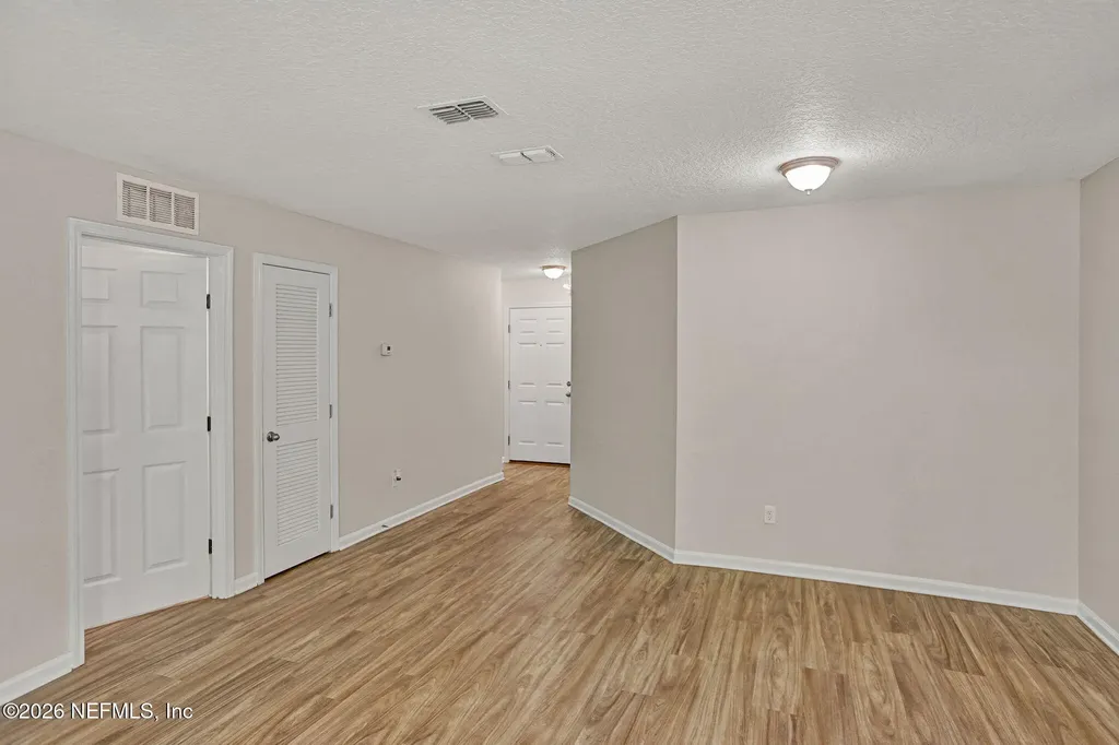 3888 Bolt Avenue Jacksonville FL 32207