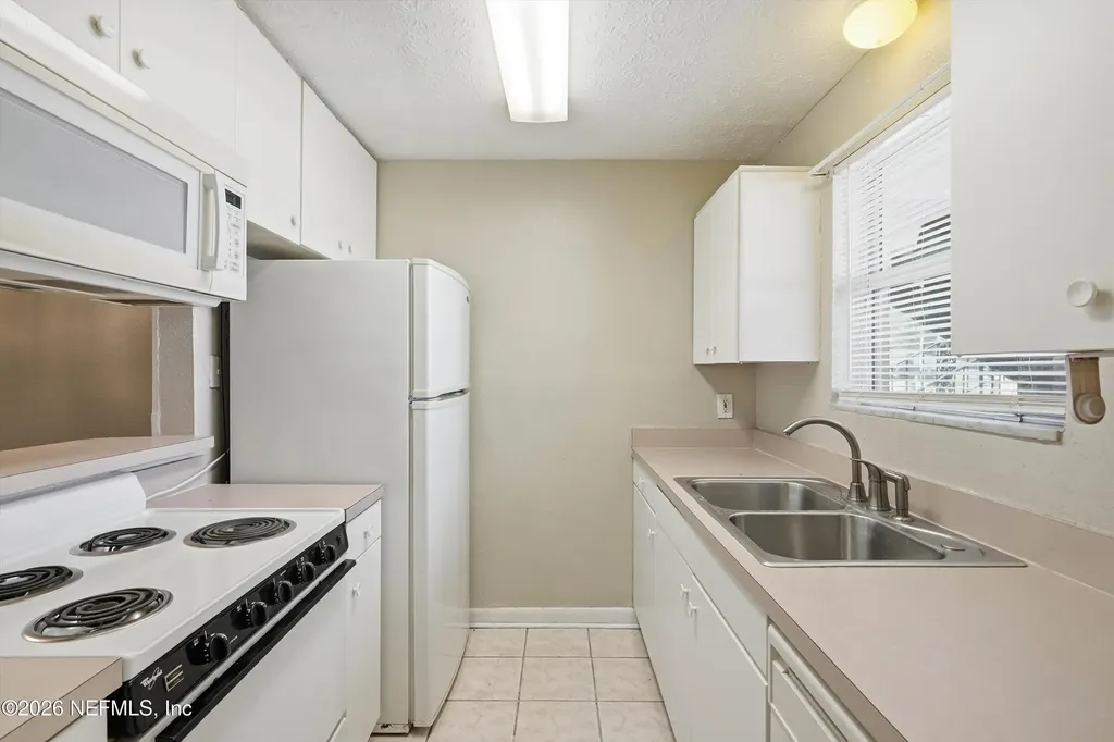 4836 Atlantic Boulevard Jacksonville FL 32207