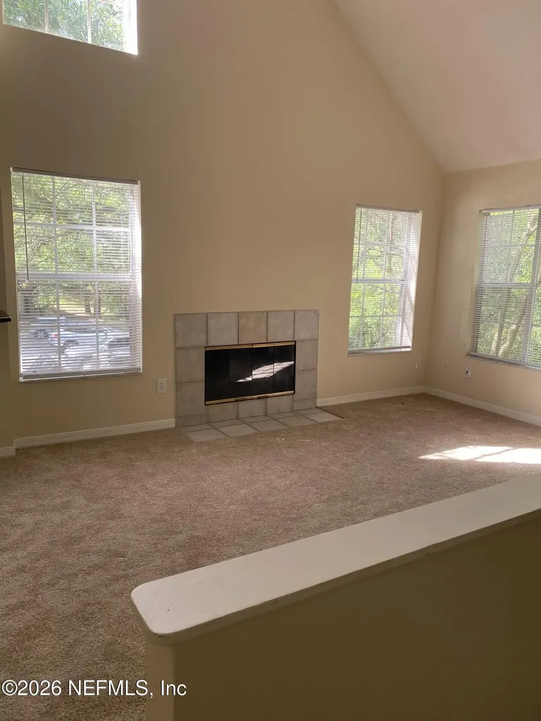 13703RI Richmond Park Drive N Jacksonville FL 32224
