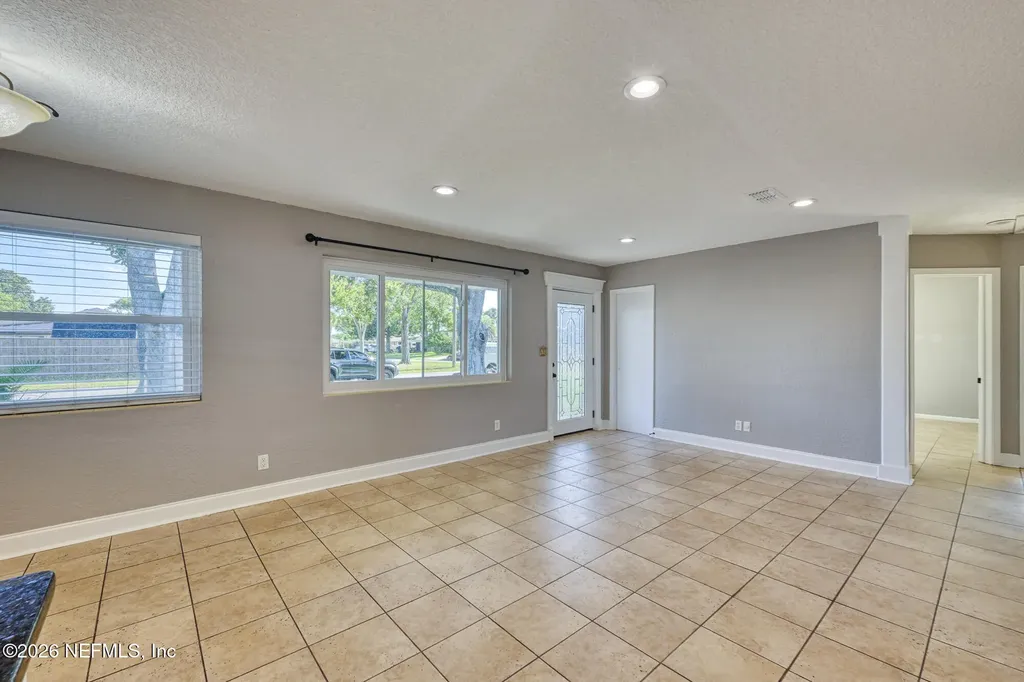 942 16th Avenue N Jacksonville Beach FL 32250