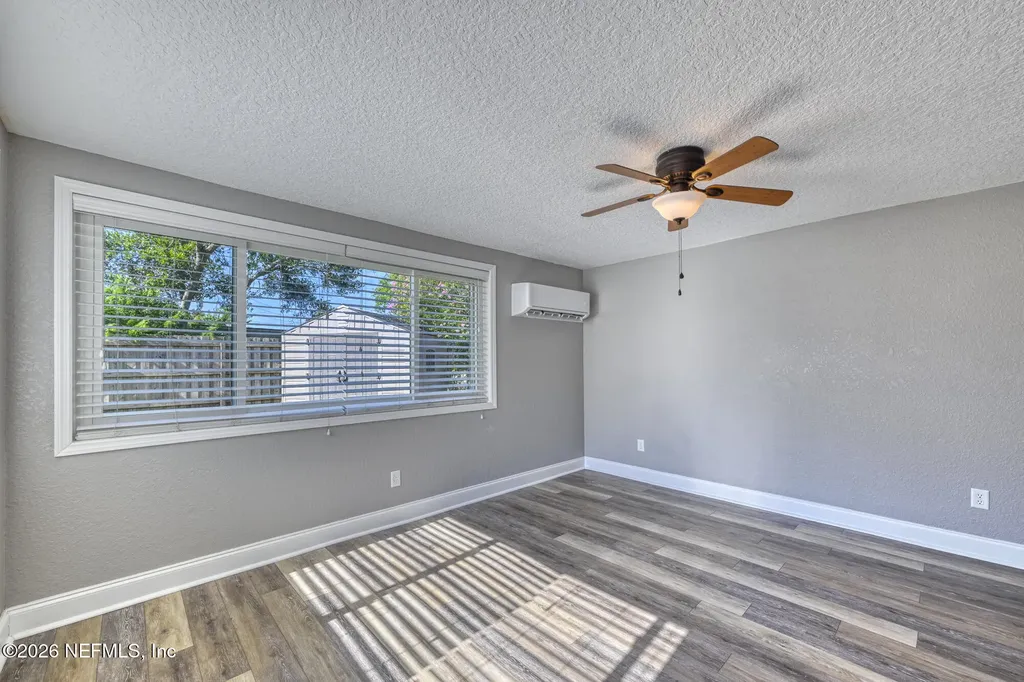 942 16th Avenue N Jacksonville Beach FL 32250