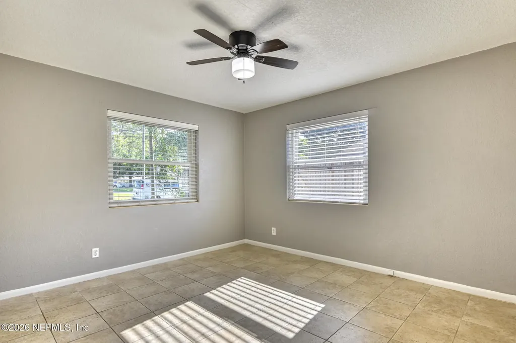 942 16th Avenue N Jacksonville Beach FL 32250