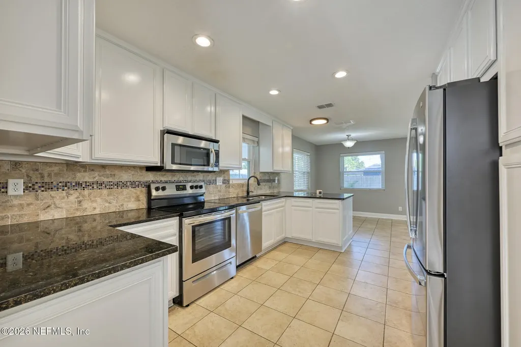 942 16th Avenue N Jacksonville Beach FL 32250