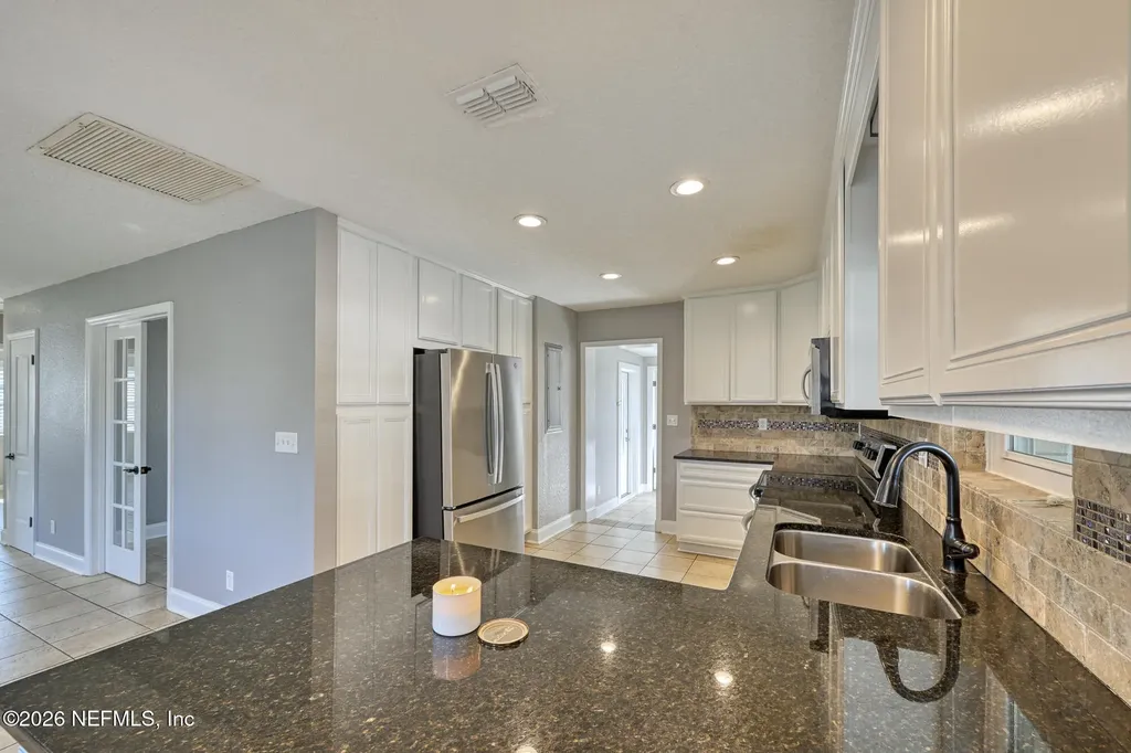 942 16th Avenue N Jacksonville Beach FL 32250