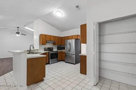3472 Charmont Drive Jacksonville FL 32277