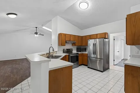 3472 Charmont Drive Jacksonville FL 32277