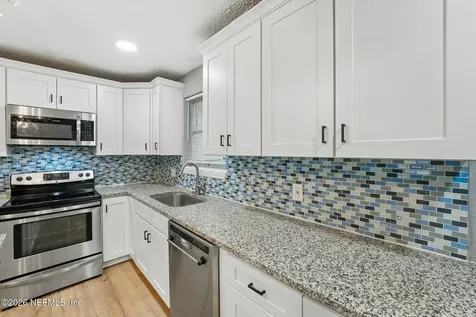 8306 Eaton Avenue Jacksonville FL 32211