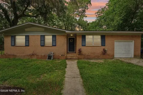 8306 Eaton Avenue Jacksonville FL 32211
