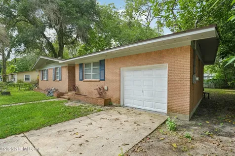 8306 Eaton Avenue Jacksonville FL 32211