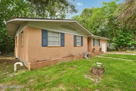 8306 Eaton Avenue Jacksonville FL 32211