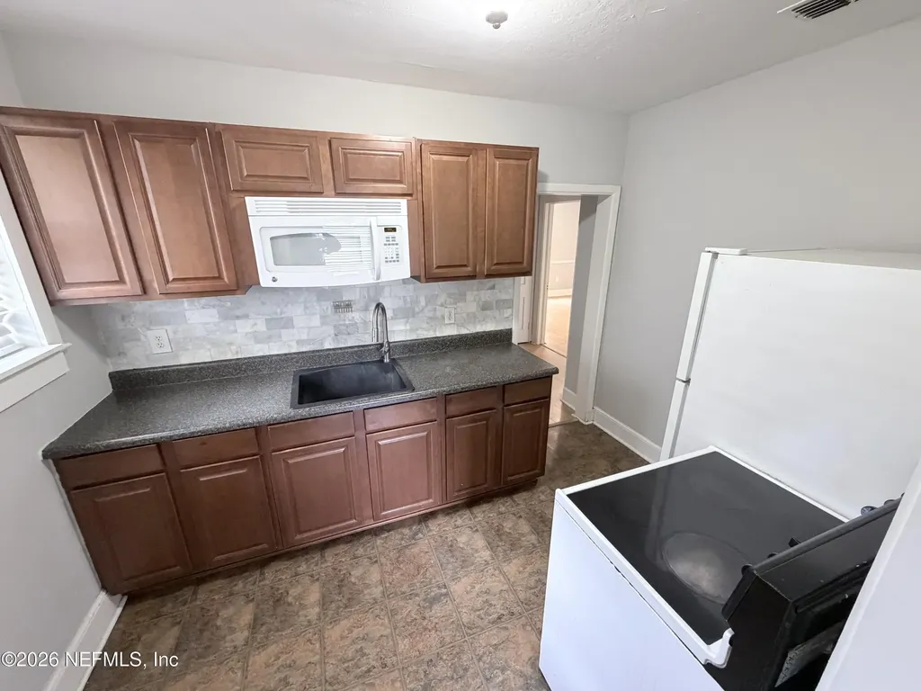 5324 Fremont Street Jacksonville FL 32210