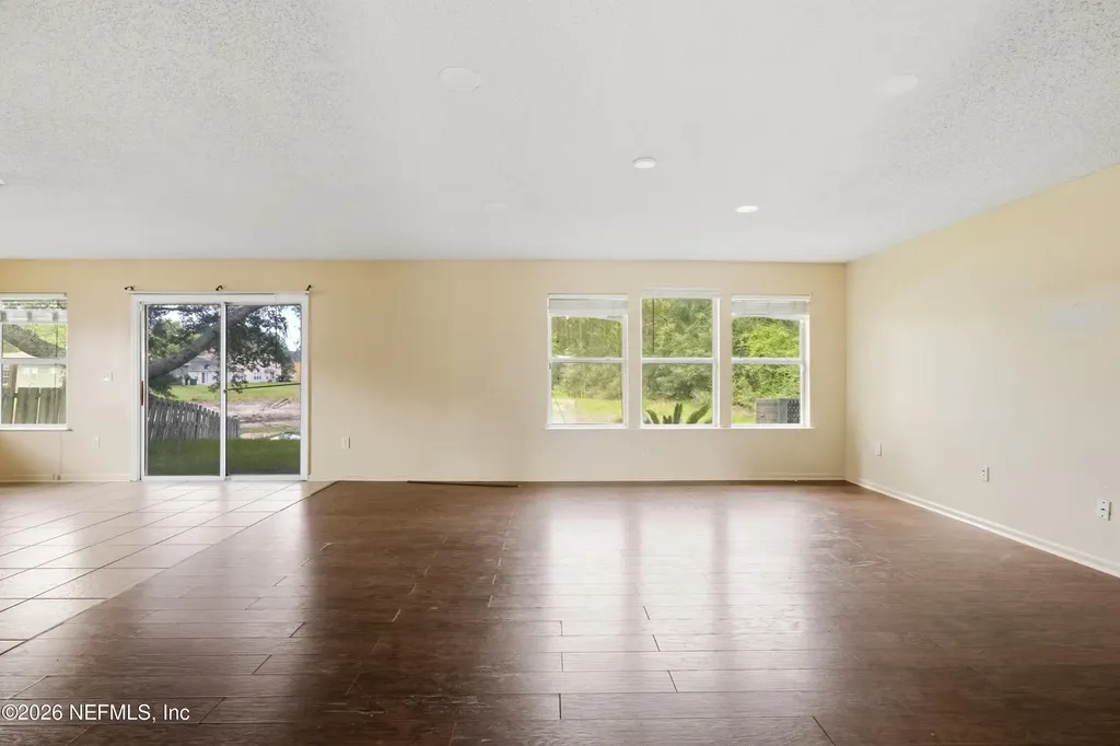 2386 Tyson Lake Drive Jacksonville FL 32221