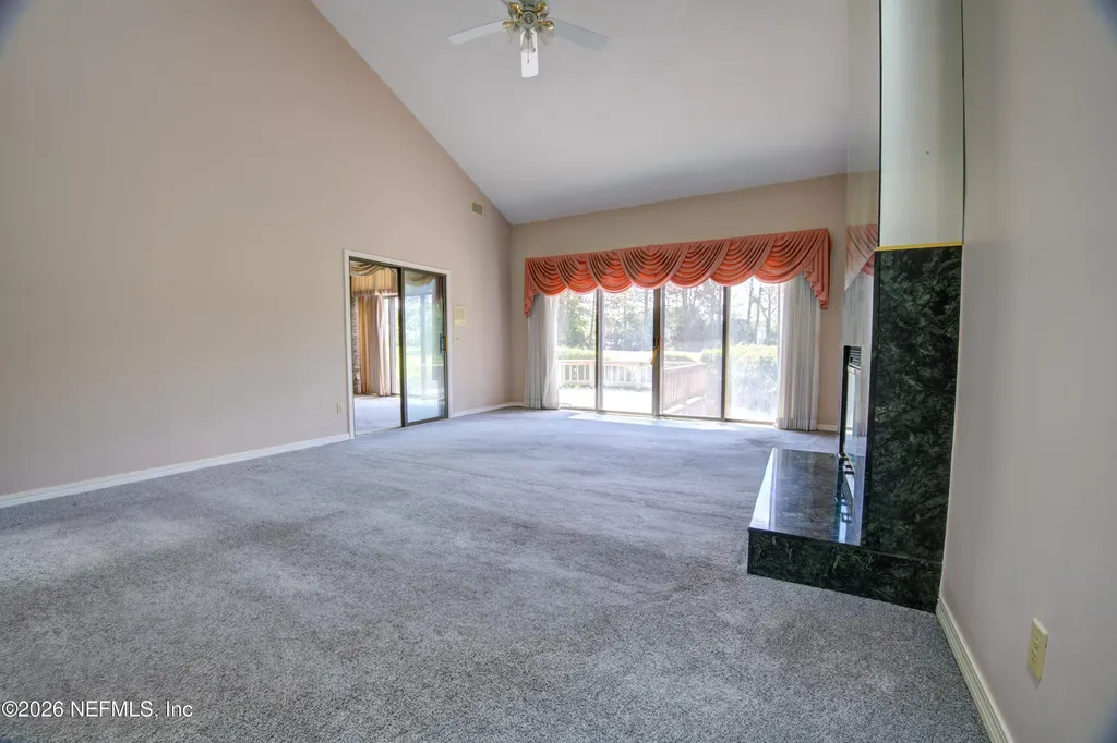 4251 Monument Road Jacksonville FL 32225