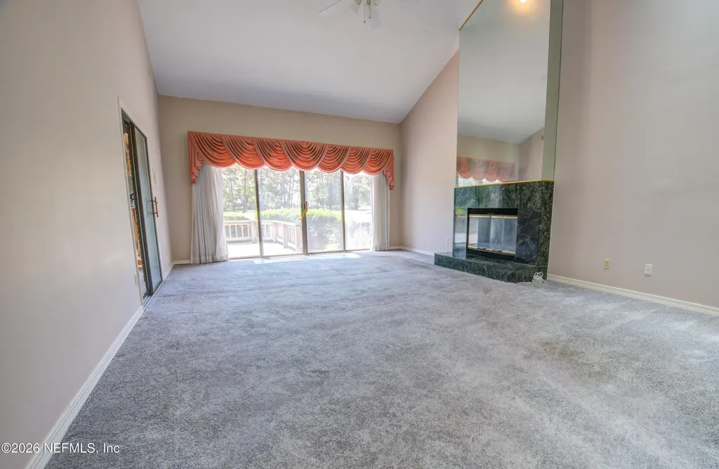 4251 Monument Road Jacksonville FL 32225