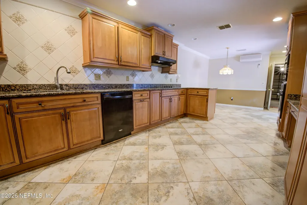 4251 Monument Road Jacksonville FL 32225