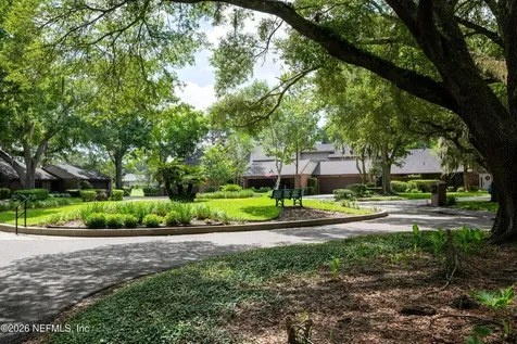 4251 Monument Road Jacksonville FL 32225