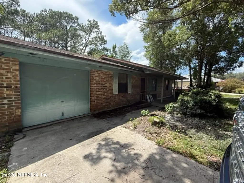 121 Pine Oak Drive Palatka FL 32177