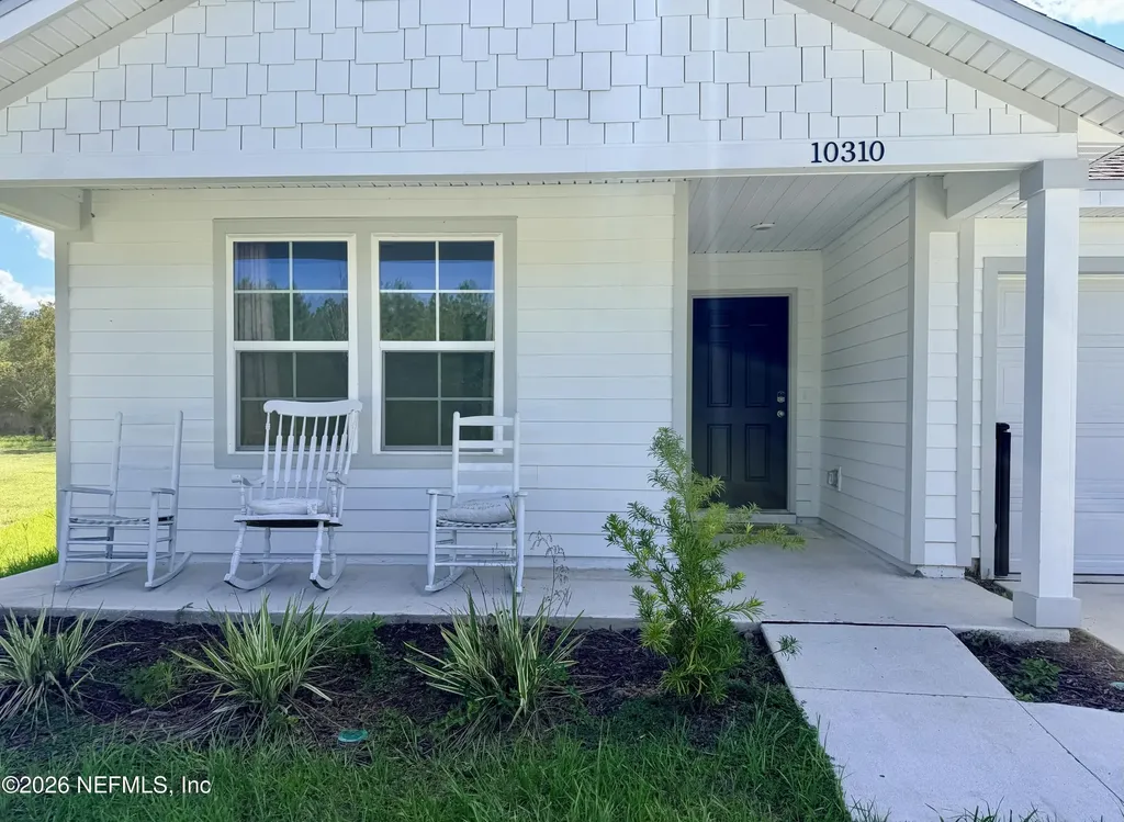 10310 Greystone Drive Glen St. Mary FL 32040