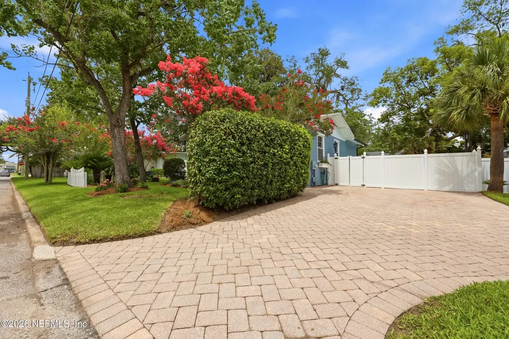 2121 Minerva Avenue Jacksonville FL 32207