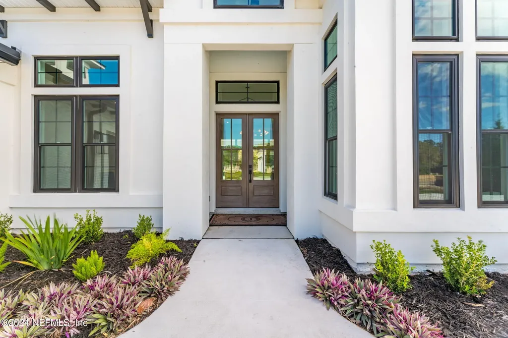 9149 Woodsman Cove Lane Jacksonville FL 32226