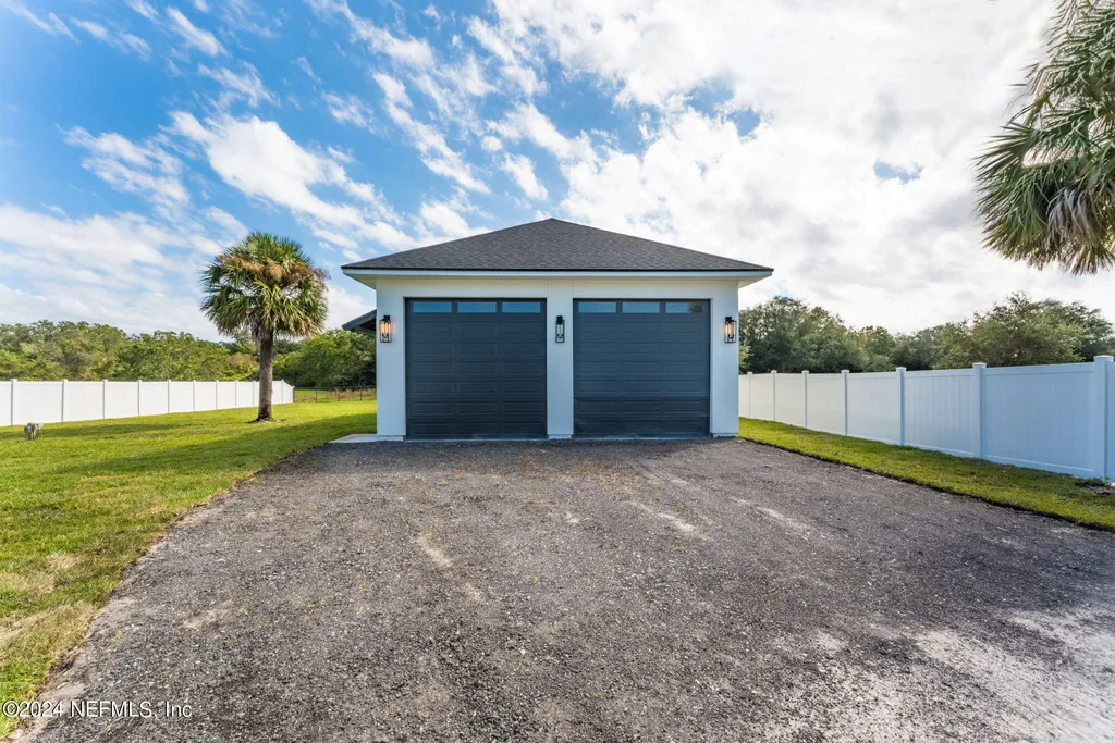 9149 Woodsman Cove Lane Jacksonville FL 32226