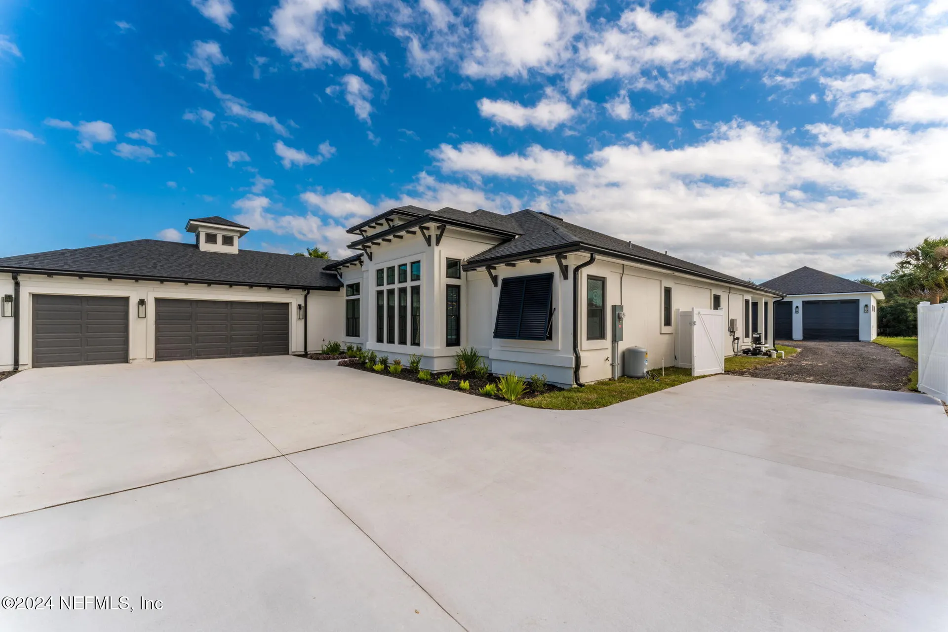 9149 Woodsman Cove Lane Jacksonville FL 32226