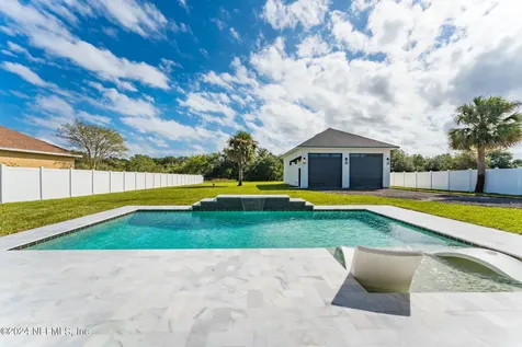 9149 Woodsman Cove Lane Jacksonville FL 32226