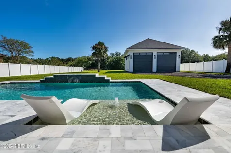 9149 Woodsman Cove Lane Jacksonville FL 32226