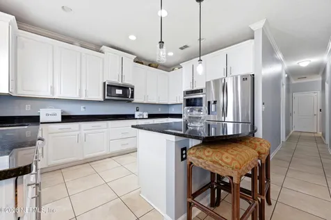 9249 Canary Ivy Lane Jacksonville FL 32219