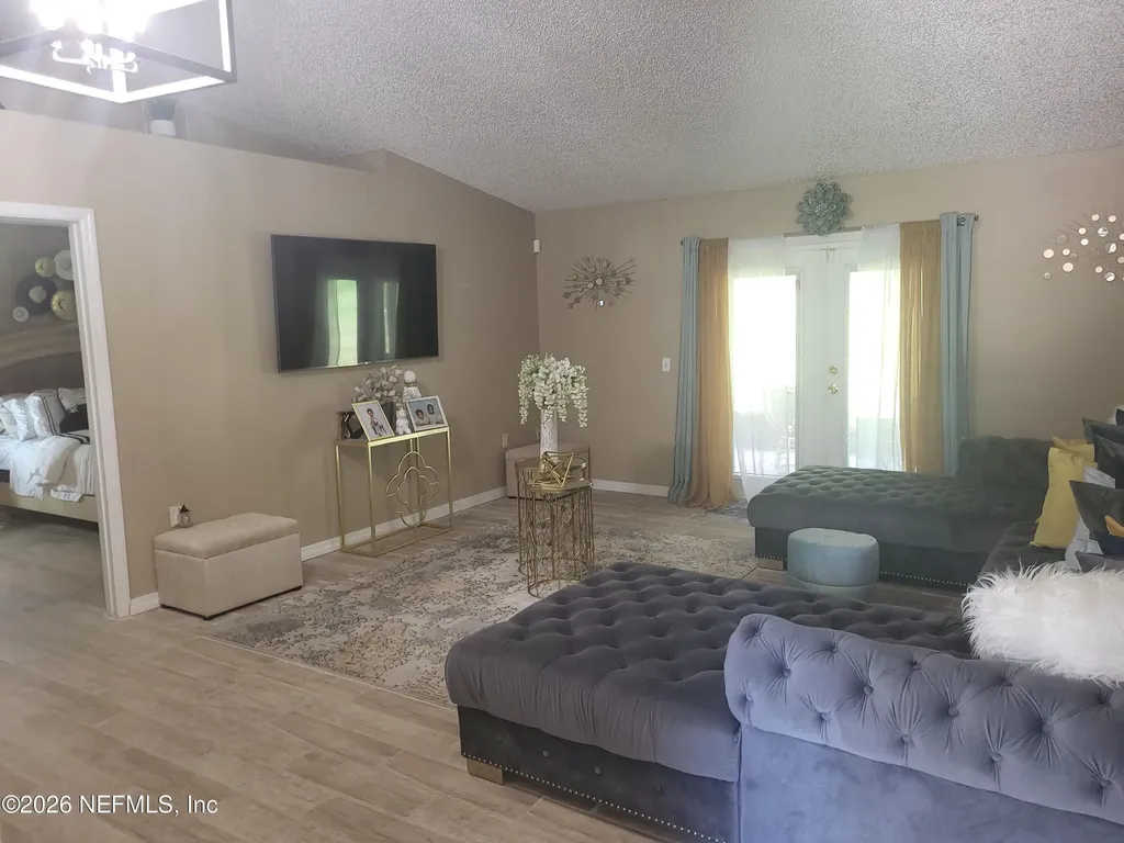 10348 Woodley Creek Road W Jacksonville FL 32218