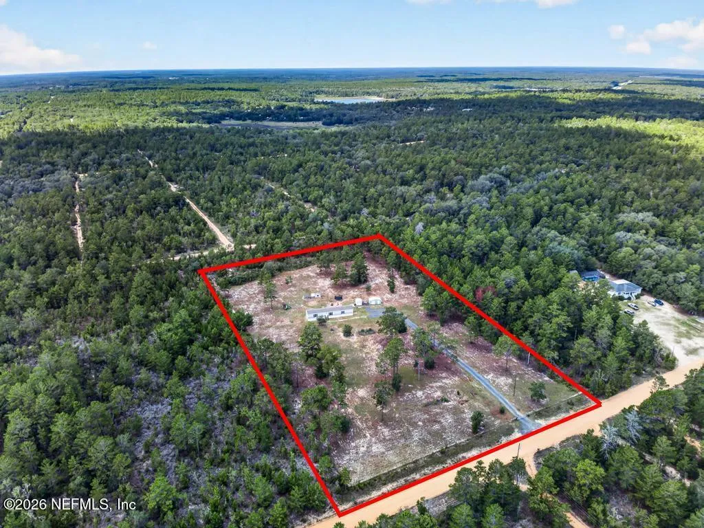 323 Lily Trail Interlachen FL 32148