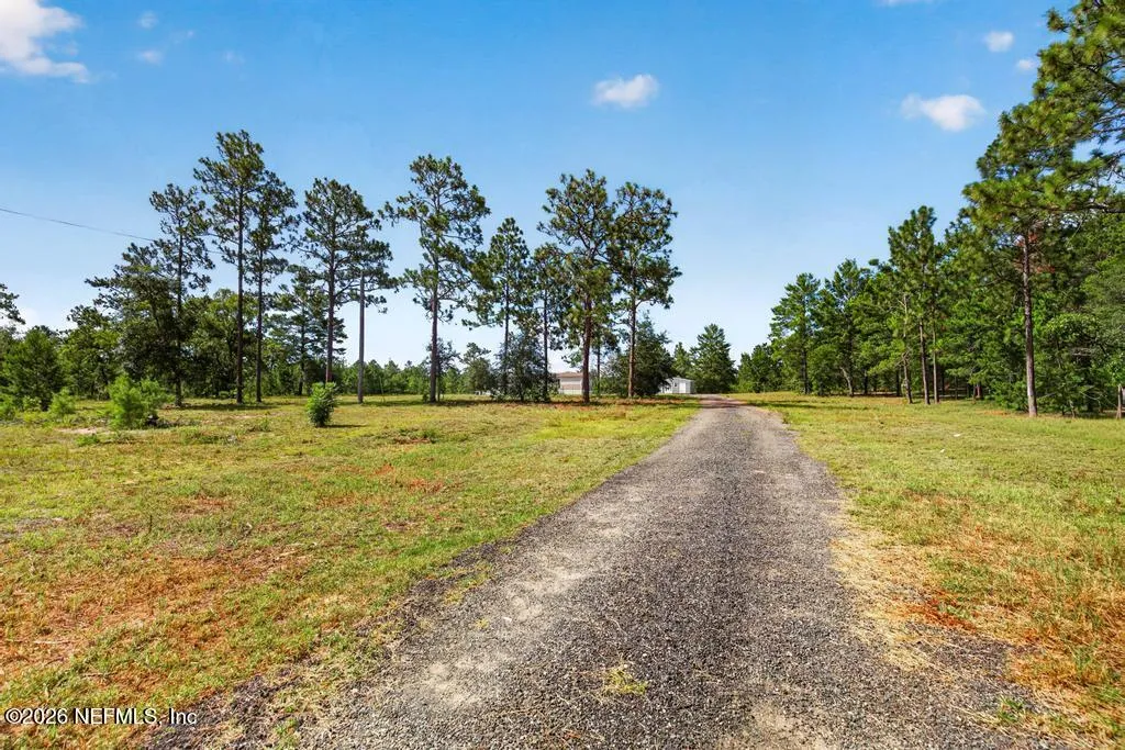 323 Lily Trail Interlachen FL 32148
