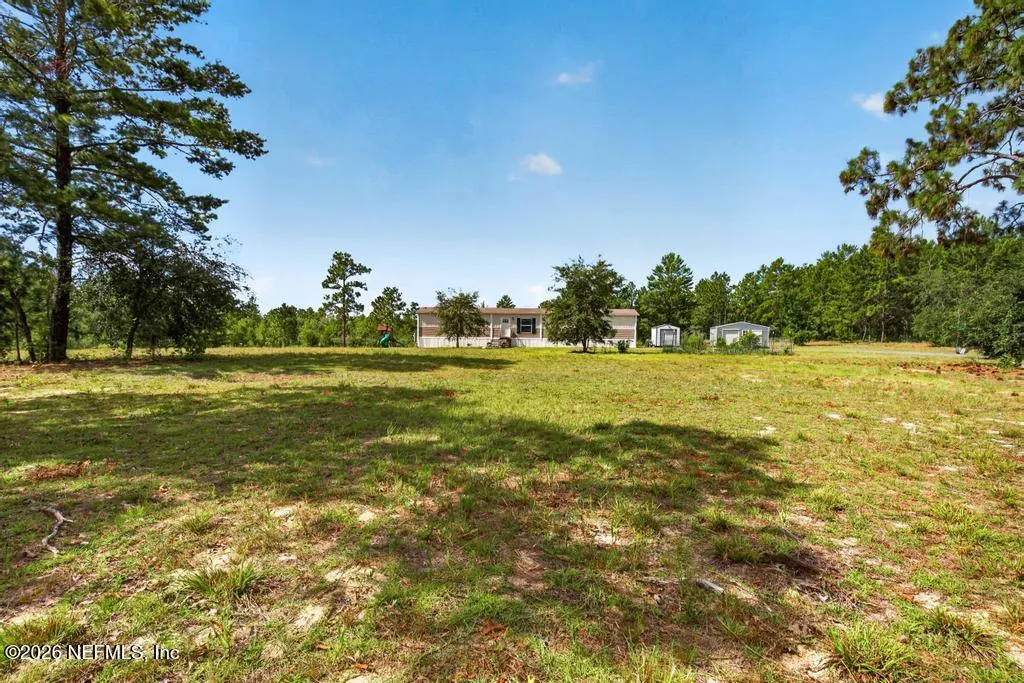 323 Lily Trail Interlachen FL 32148